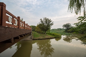 600152