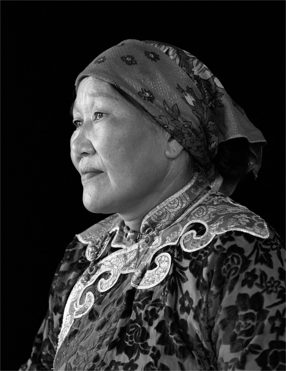 00503. 鄂温克妇女<br />
2016年,鄂温克族自治旗