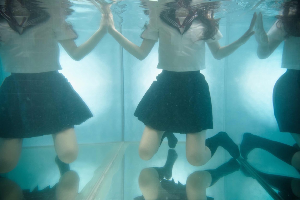 水下摄影jk - 叫我奇奇怪怪 - 图虫