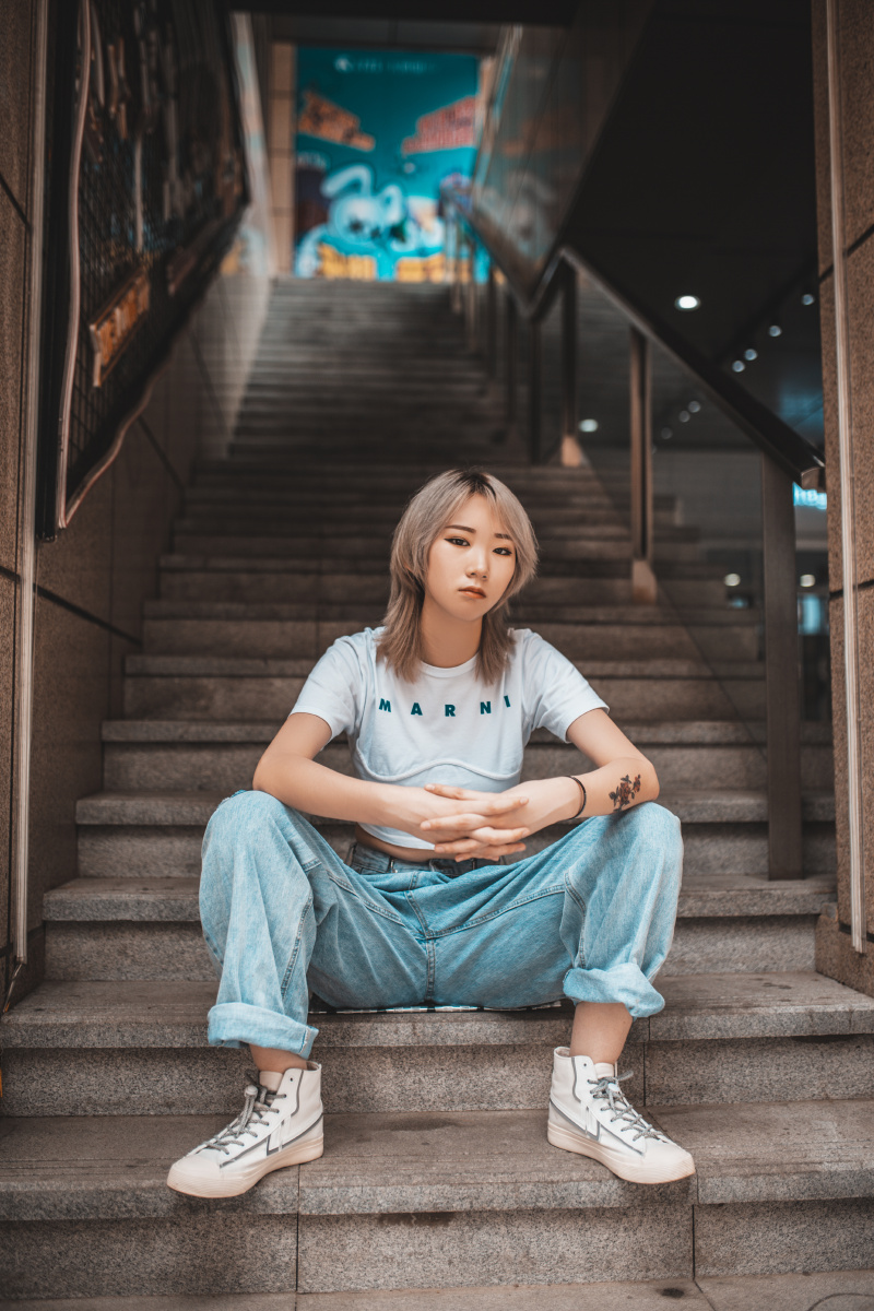 太原里街拍小姐姐