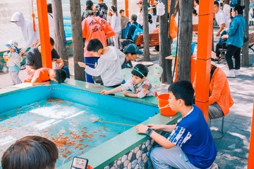 001