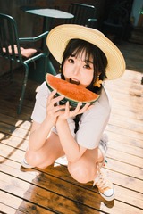 001