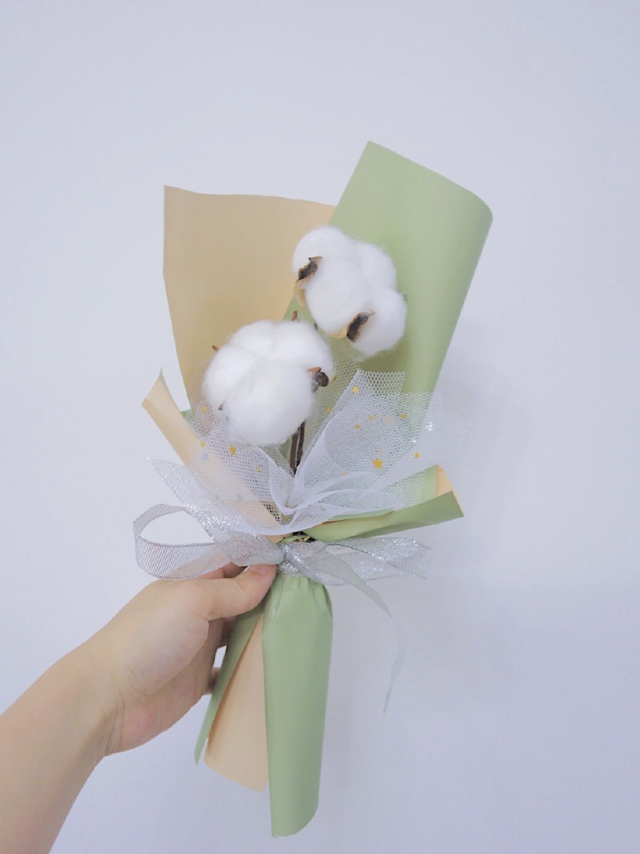 棉花小花束