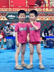 9D41D8B6-E40C-4438-B593-FC3B51DE657F/L0/001