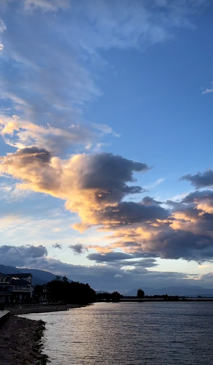 大理洱海晚霞