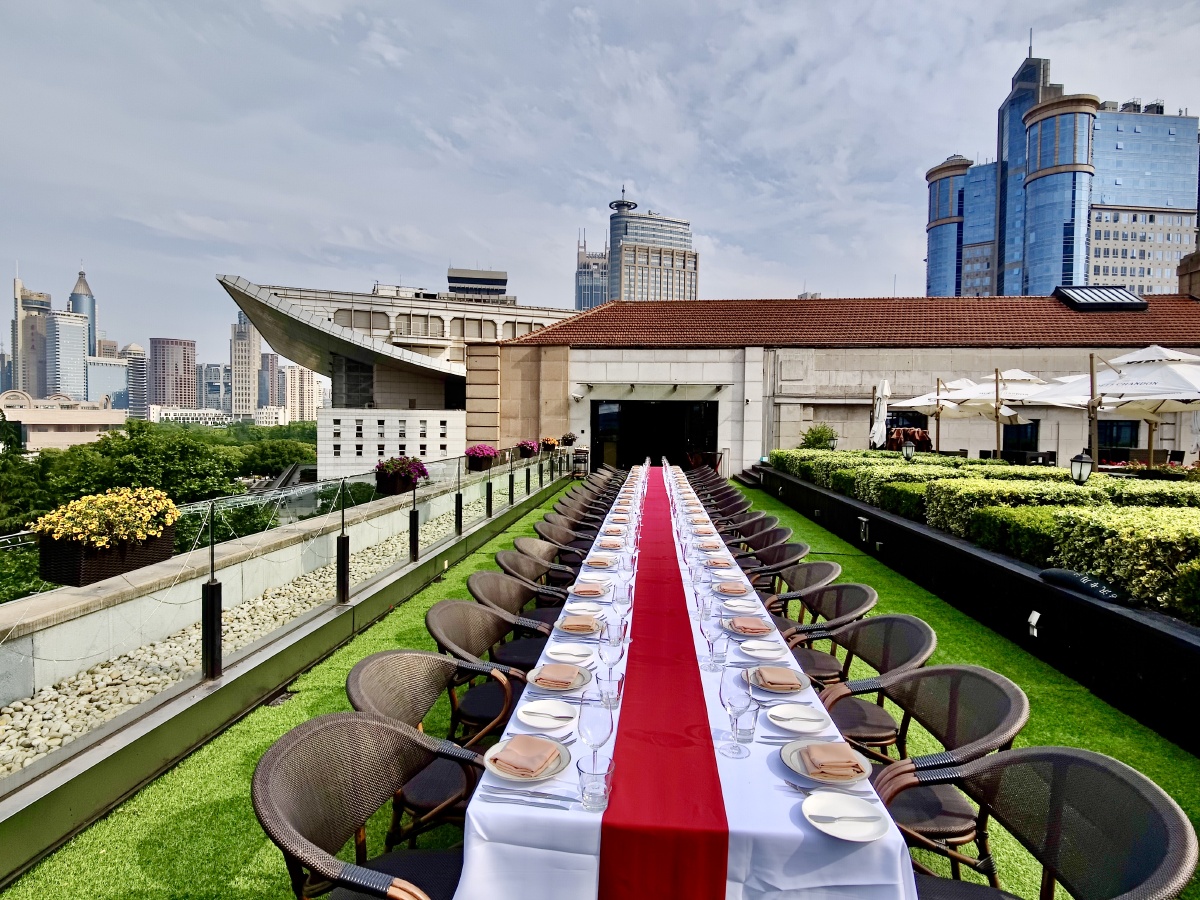 楼顶花园餐厅