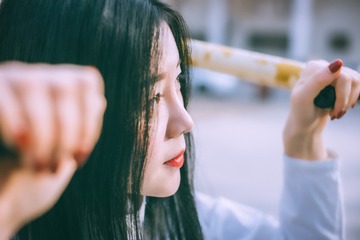 001