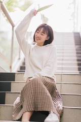 001