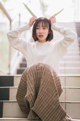 001