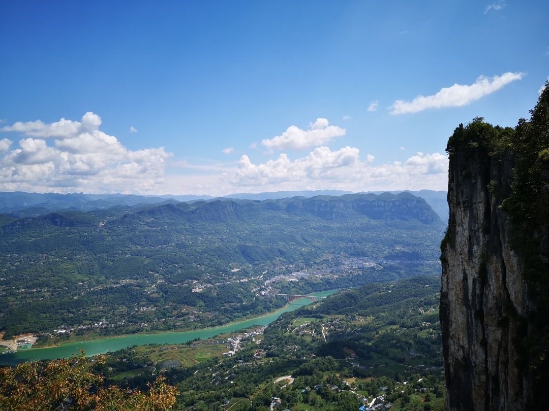 八百里清江秀丽山水野三峡景色湖北恩施