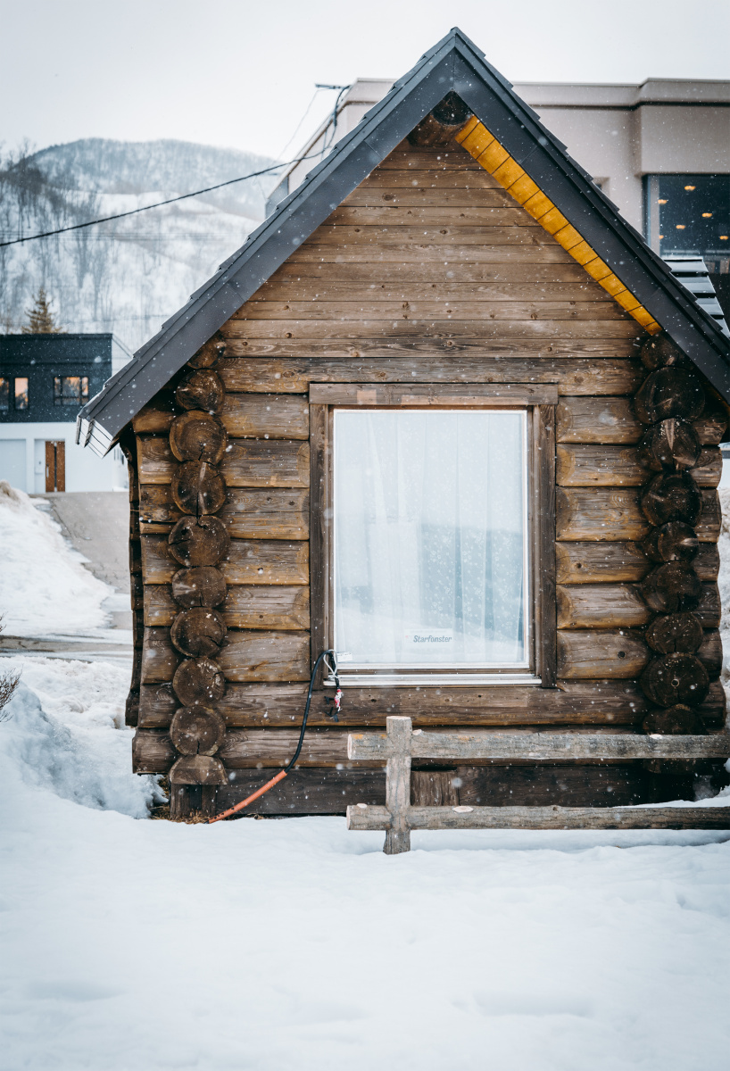 雪中小屋