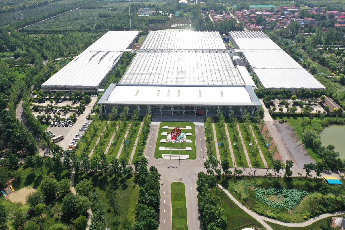 航拍河南鄢陵建业绿色基地资料