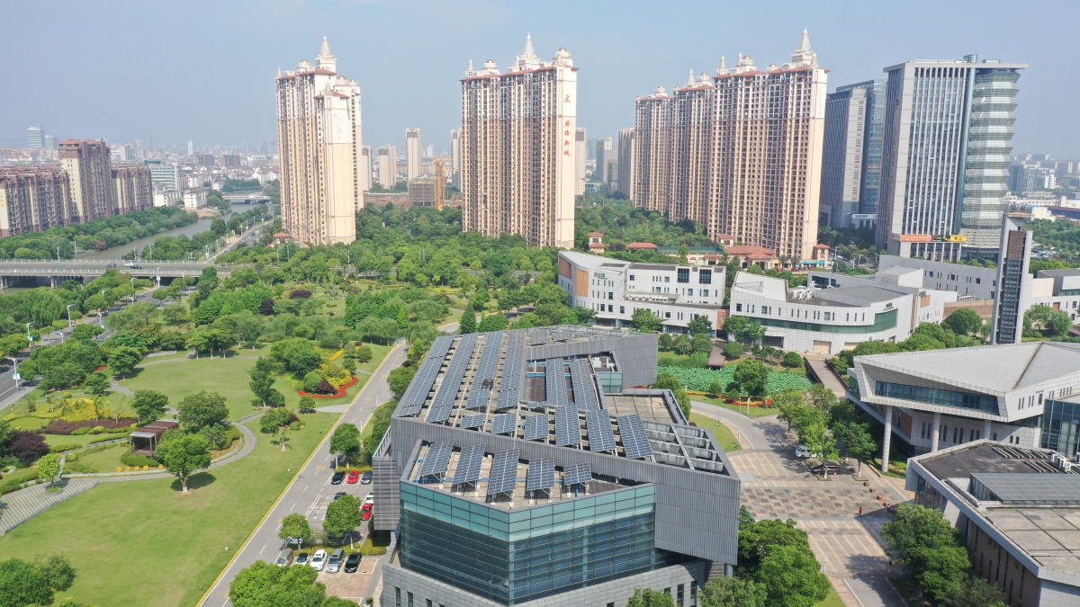 航拍首批全国文明城市江苏省苏州市张家港市