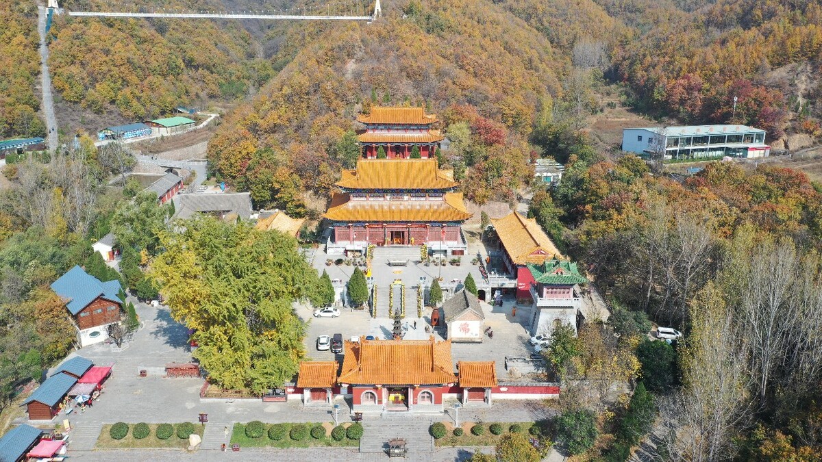 国内最大财神寺