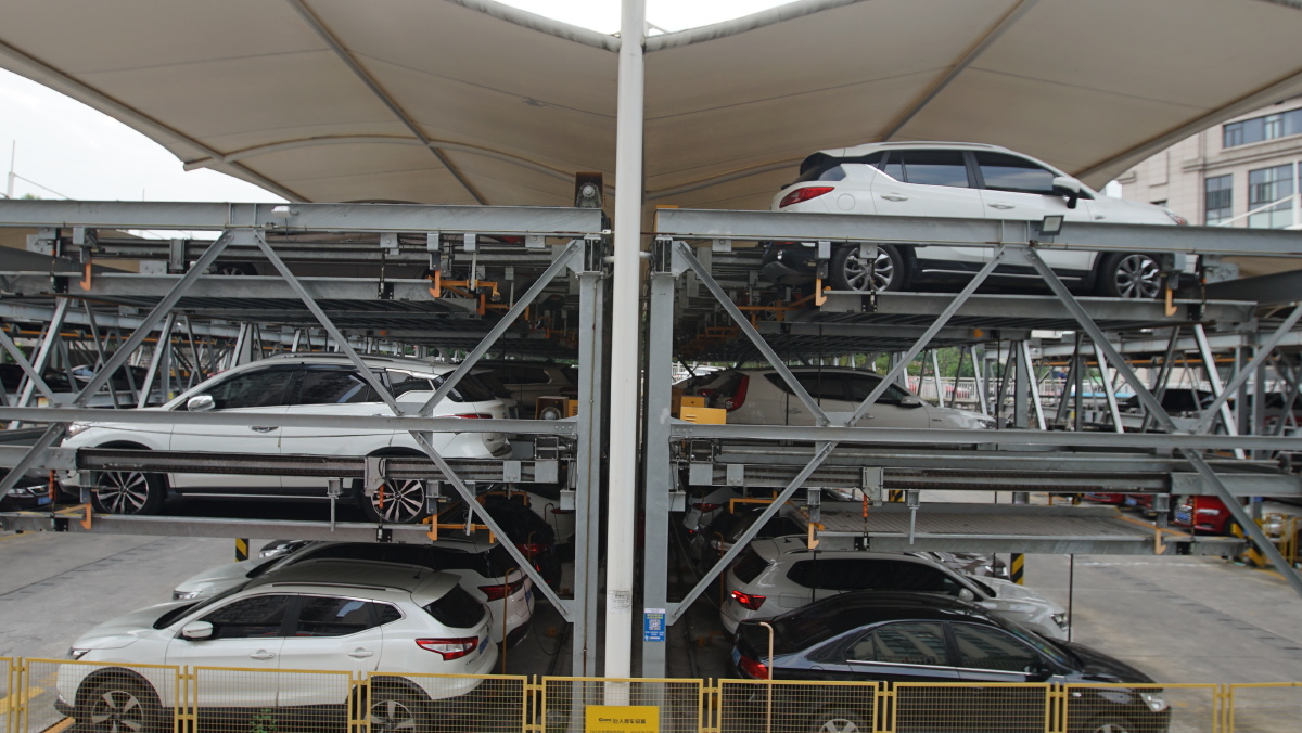 重庆万州复兴路机械式停车楼