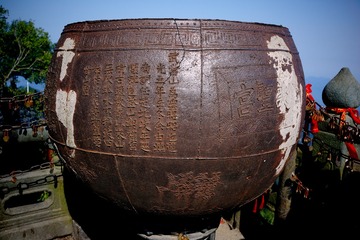 1000548758