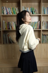 AEC82A79-B8D1-4F4A-8C56-BB768E4CDD9E/L0/001