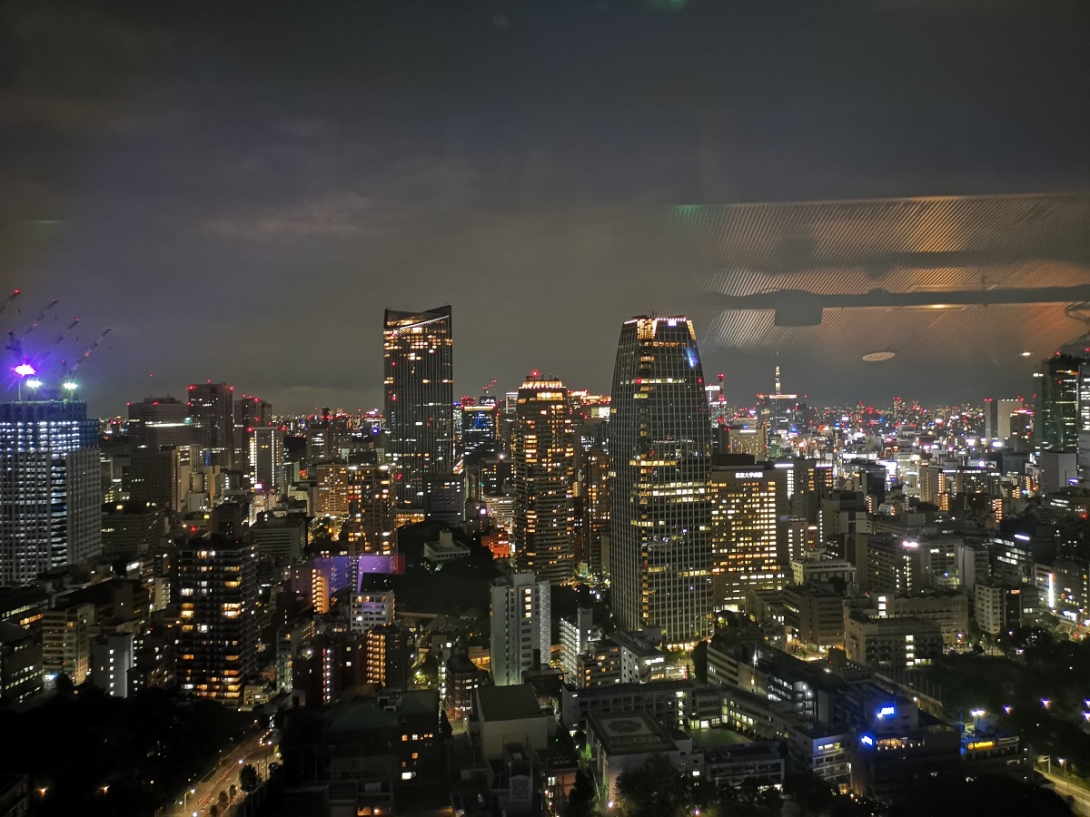 2018日本东京塔上俯瞰城市夜景