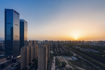 18053