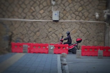 207B25F0-E73C-497D-BBE9-97B8DABC38AB/L0/001