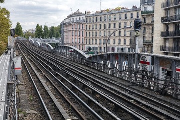 268956