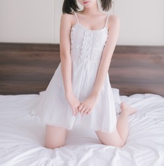 325602