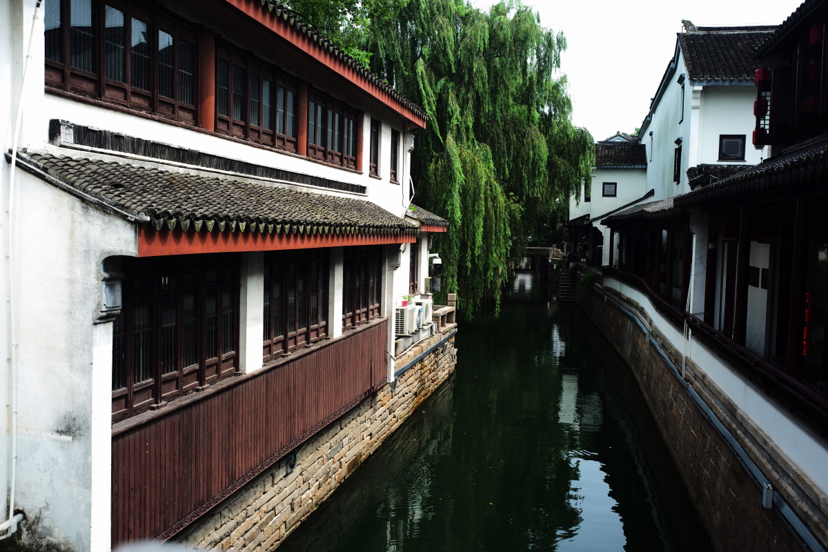 疫情期间难得有机会出来走走平江古街古色古香游客不多挺舒服图bym240