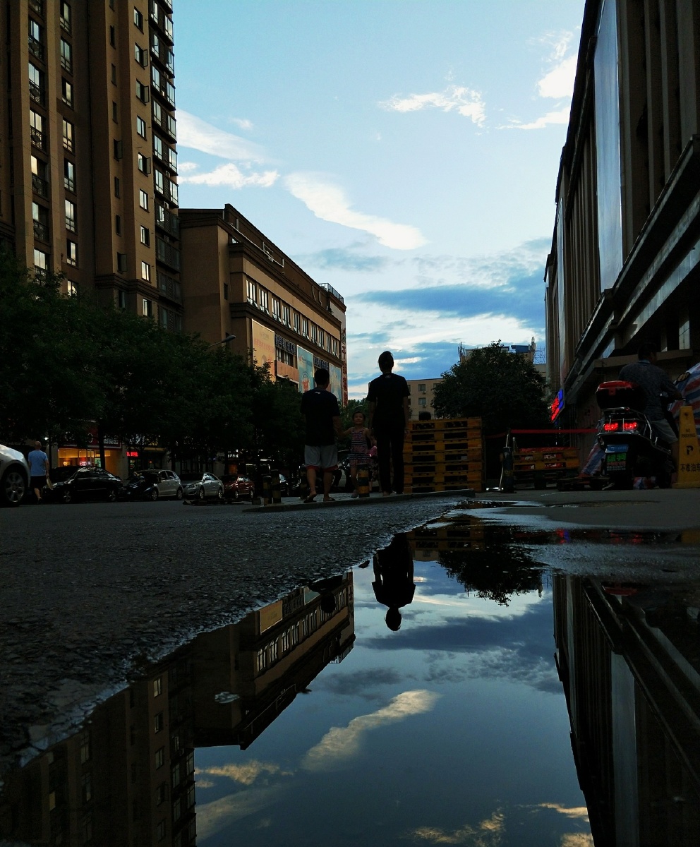 雨后街景