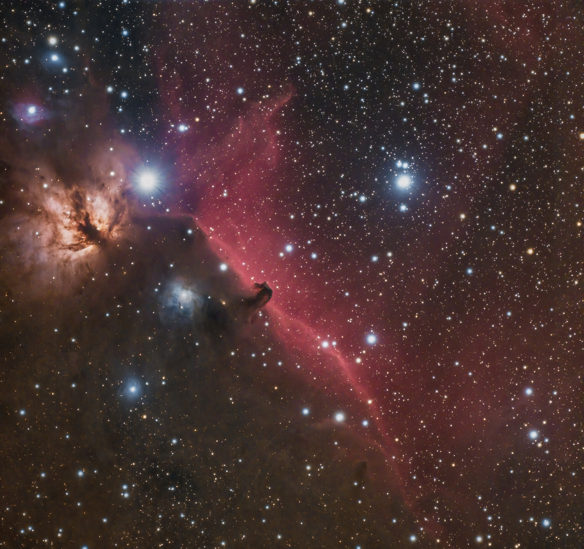 马头星云也称巴纳德33ic434是一个暗星云由于形状从地球看过去黑暗的