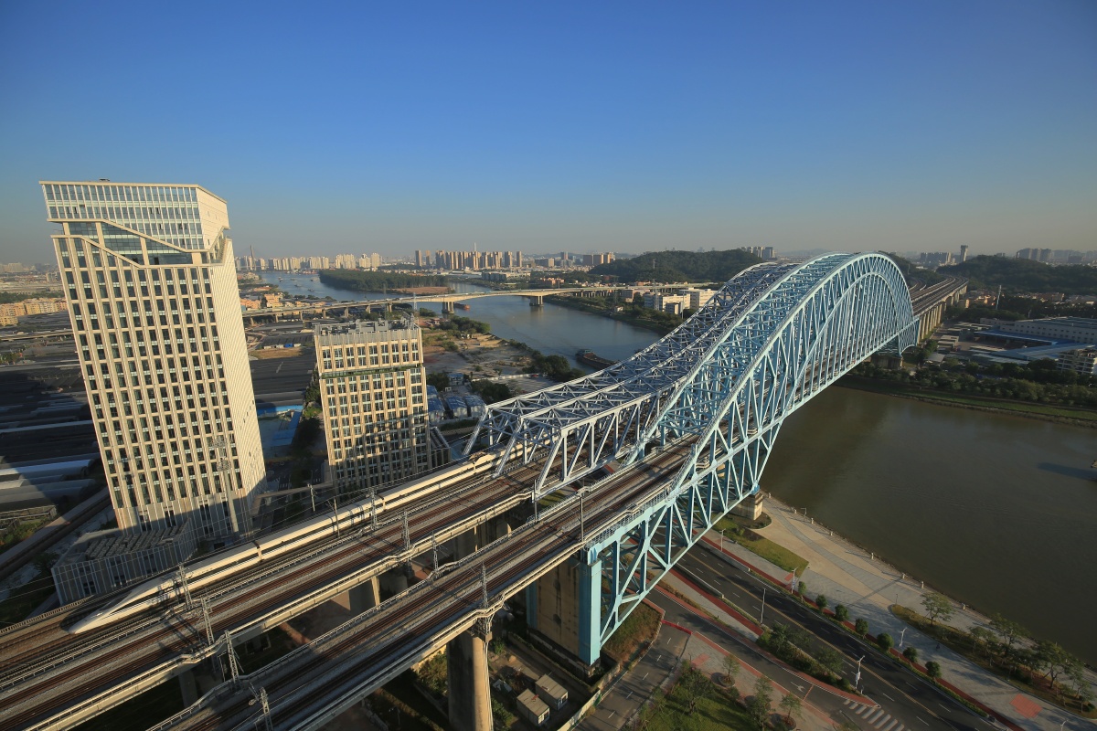 crh380al通过佛山东平水道特大桥