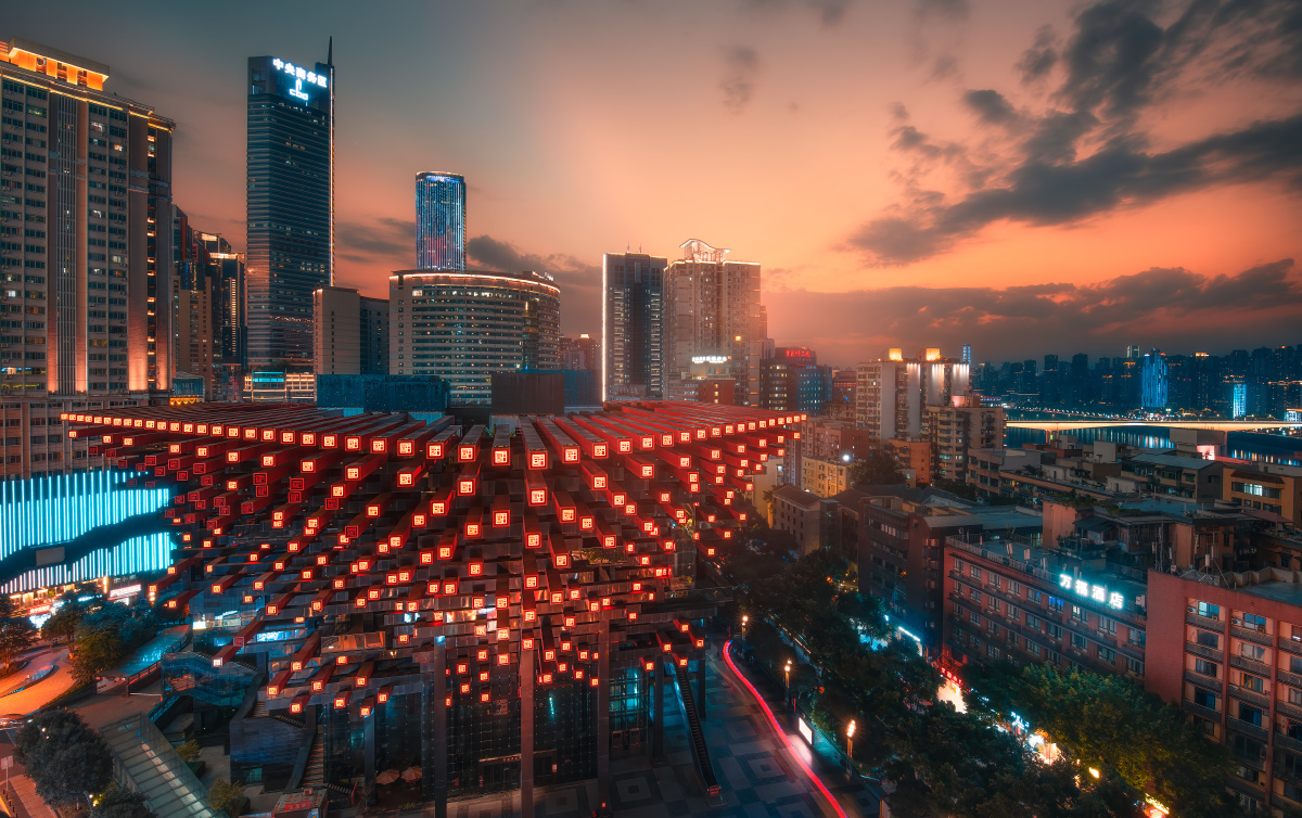 星河战舰入夜掩藏在城市丛林中的国泰艺术中心被好似星空的城市灯光