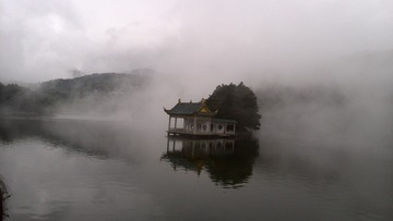 941522