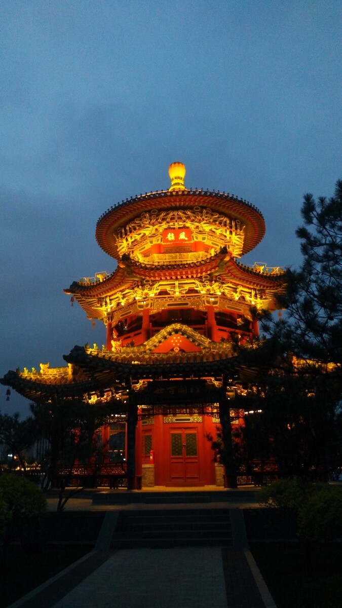 古建夜景