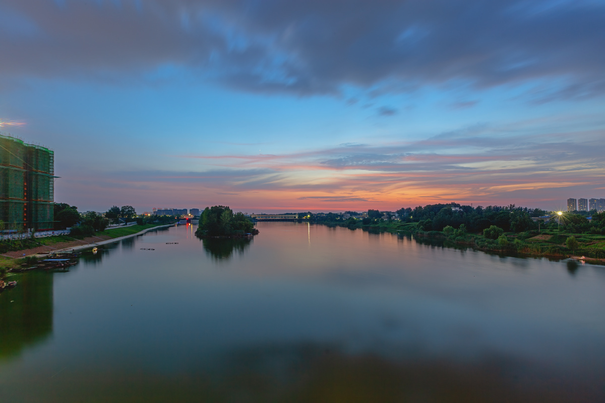 傍晚时分的涡河一桥皖涡阳