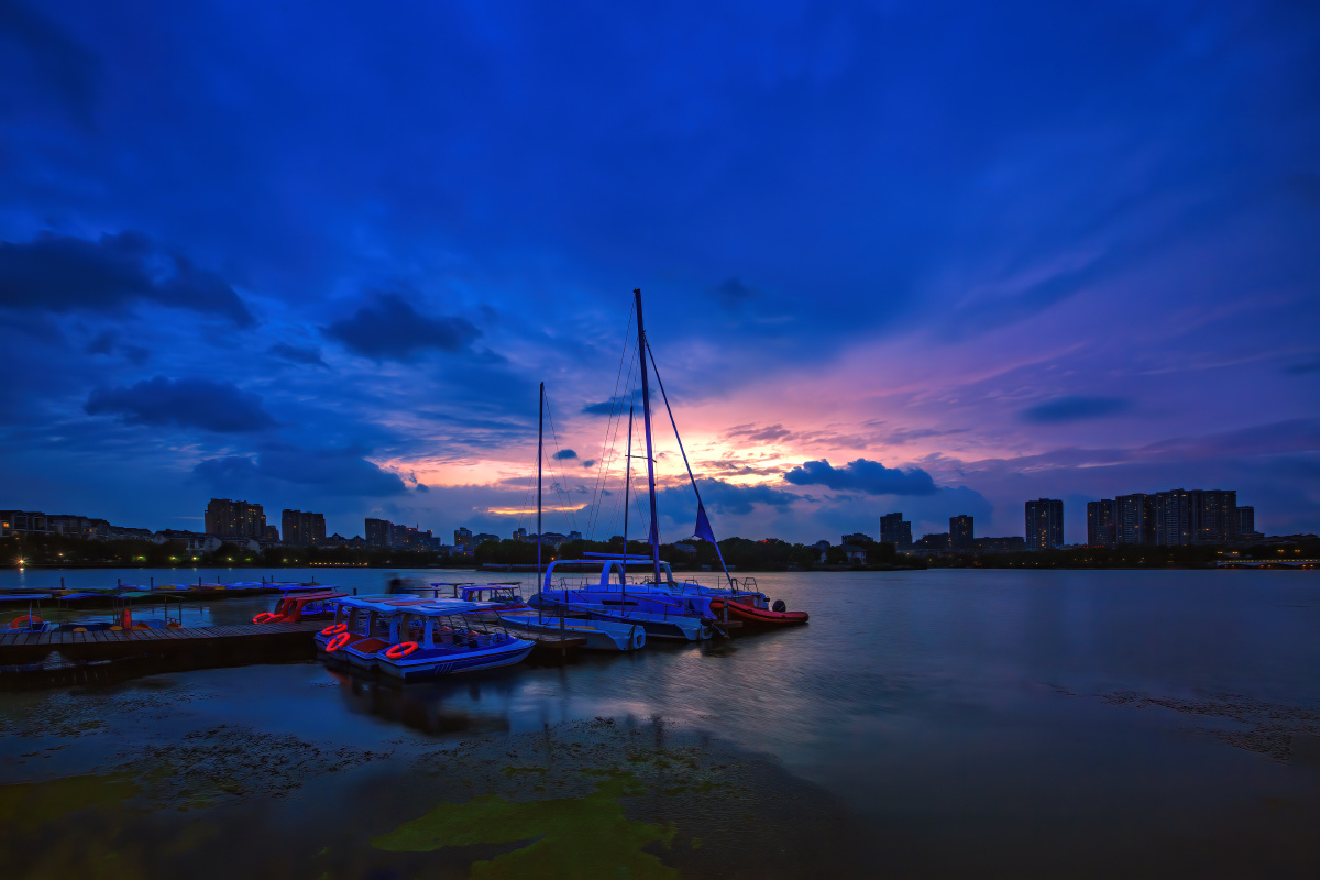 蓝调时刻的百家湖2南京