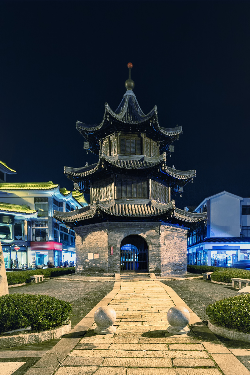 夜色四望亭扬州