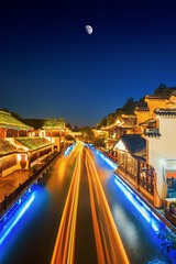 夜色光影中的秦淮河船轨+水街（南京）