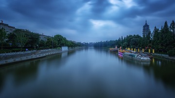 夜幕降临时的秦淮河+南京
