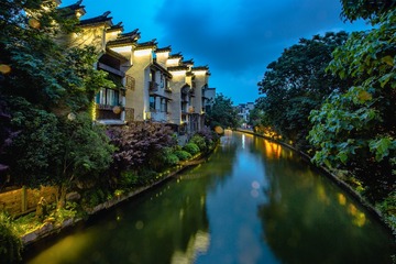 大雨前的秦淮河夜色+南京