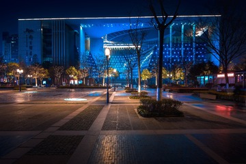夜色中的南京图书馆