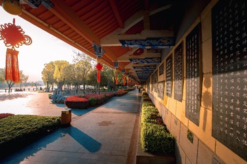 中国常德诗墙+湖南常德沅水防洪墙外侧