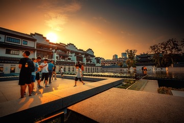 夕阳下