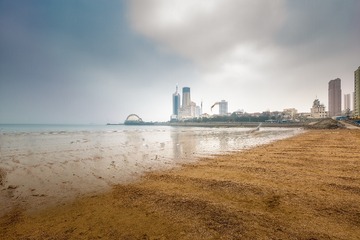 海上皇宫+青岛火车站的西南方向栈桥西侧