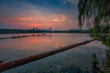 东湖晚景