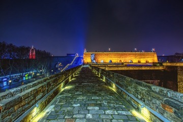 夜色中的中华门城堡和大报恩寺塔3+南京