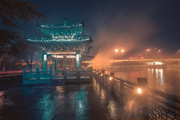 雾锁运河