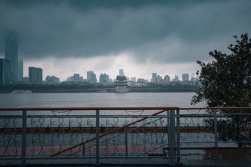 天青色等烟雨 而我在等你+湖南长沙