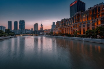 傍晚的上海