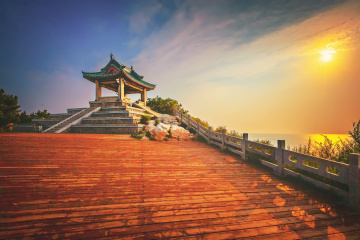 晨光光影中的鸽子窝公园+秦皇岛