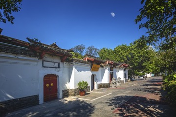 米公祠旁的中式建筑+湖北襄阳